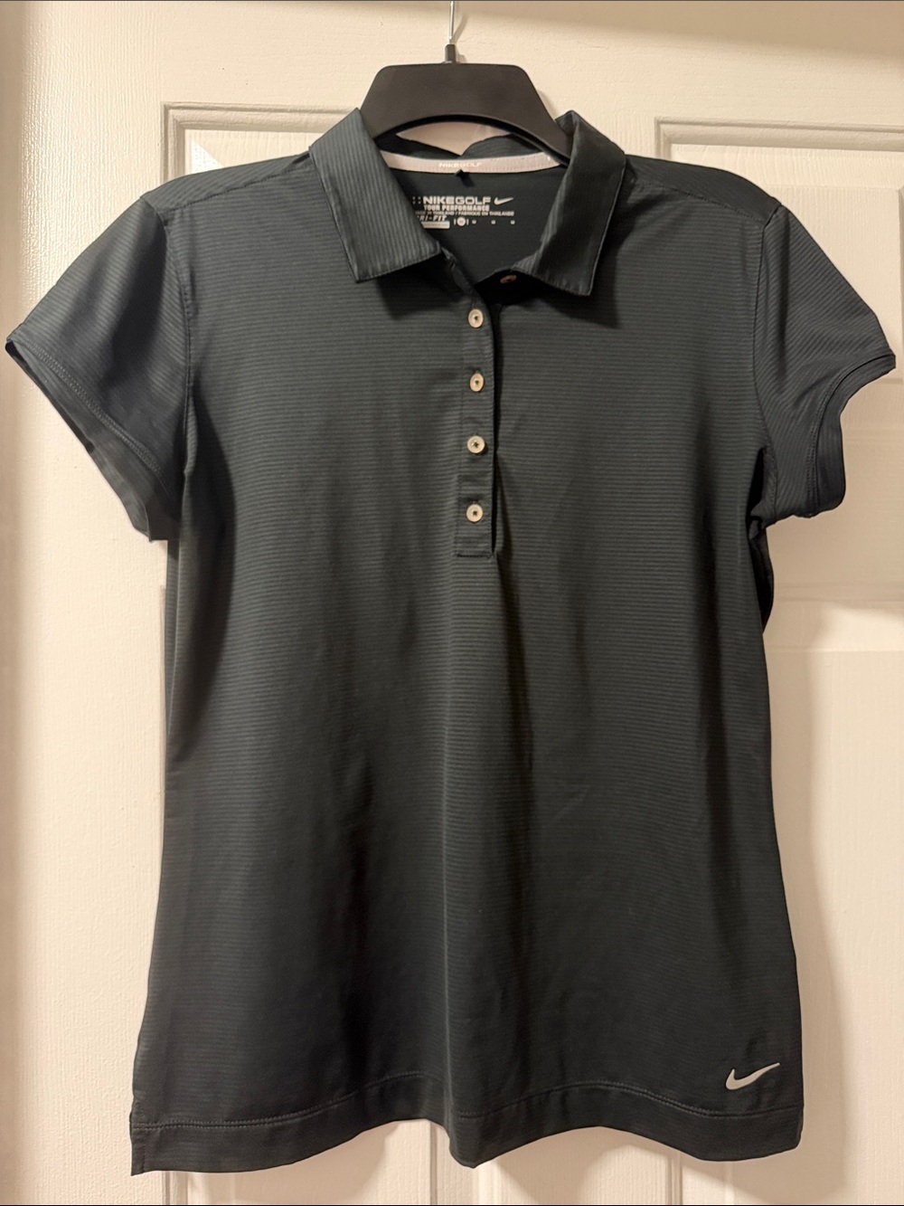 Nike Women's Black Short-Sleeve Button-Front Performance Golf Shirt